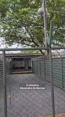 Moraes determina transferência de Bolsonaro para 'Papudinha'