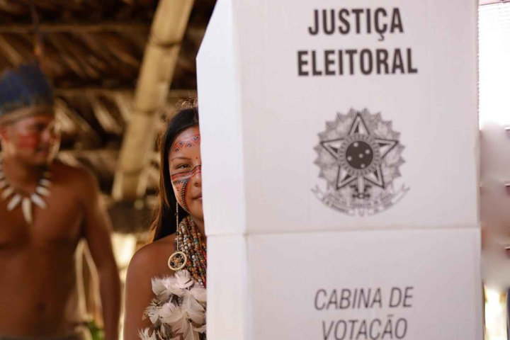 Indígenas vão ao TSE para exigir transporte no dia da eleição; sete estados relataram queixas