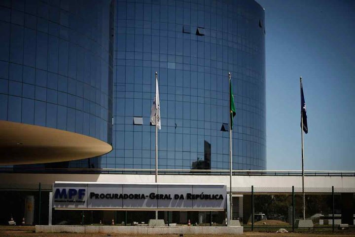 PGR abre investigação contra servidores que criticaram penduricalhos de procuradores