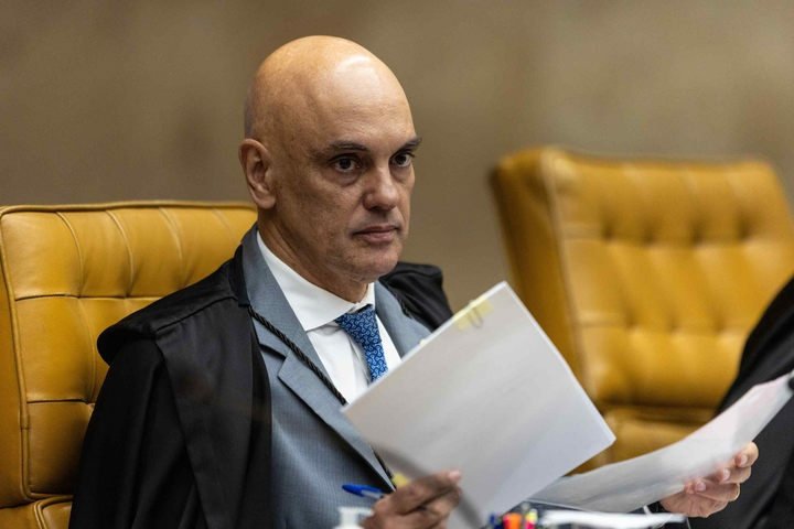 Moraes cita ataques à "independência dos juízes" ao defender continuidade de inquérito das fake news