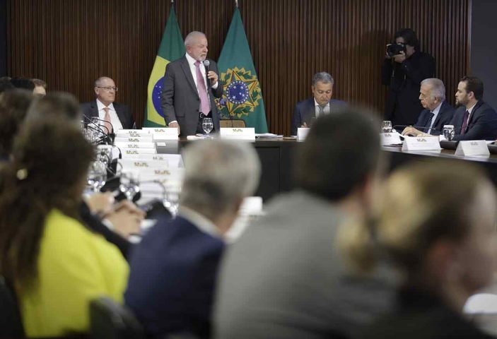 Despedida de ministros tem tom eleitoral, críticas a Sidônio e Alckmin confirmado como vice; saiba as mudanças na Esplanada