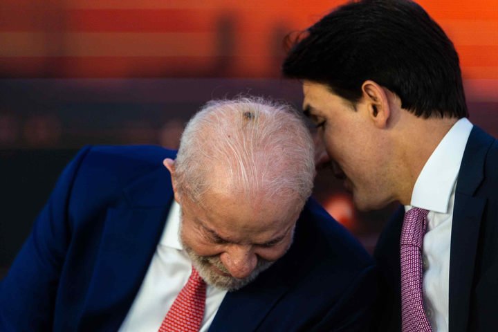 Com saída de Tarcísio da disputa e candidatura de Flávio, Republicanos avalia neutralidade para o Planalto
