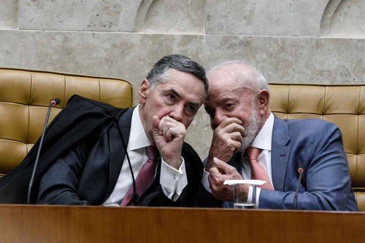 Lula volta a Brasília e iniciará conversas para substituição de vaga de Barroso no STF