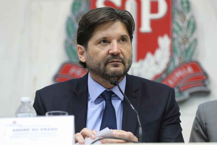André do Prado volta aos EUA para definir últimos detalhes e ser anunciado por Eduardo Bolsonaro como candidato ao Senado por SP