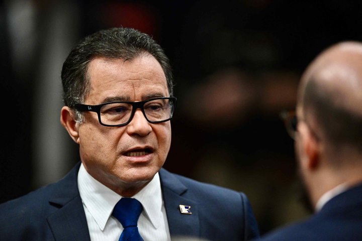 Ex-comandante da Marinha Almir Garnier é preso após condenação na ação da trama golpista