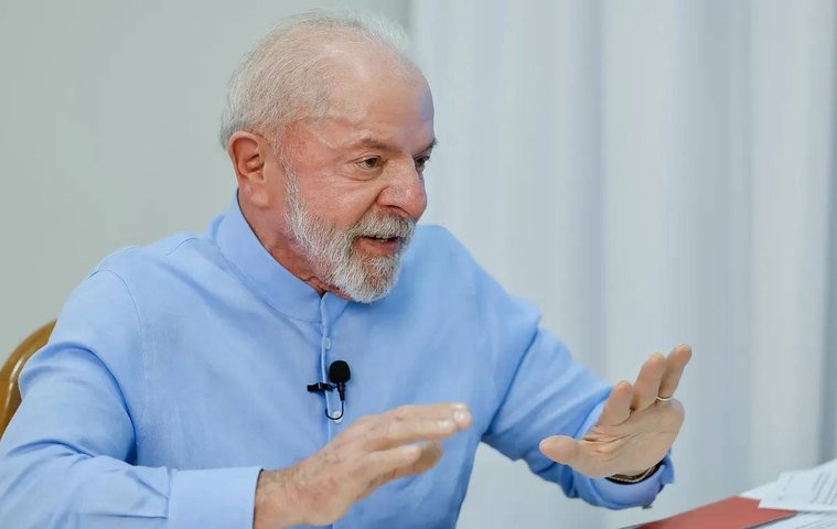 Lula diz que não vai 'implorar' apoio de partidos do Centrão: 'Quem quiser ir para o outro lado, que vá'