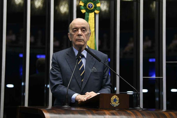 Com quadro 'clinicamente estável',  José Serra está internado em UTI cardiológica em São Paulo