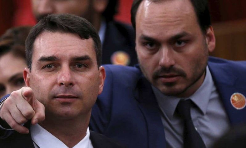 Carlos Bolsonaro cobra maior engajamento do PL com a candidatura de Flávio e reclama de ‘silêncio’