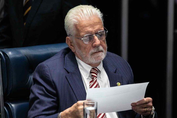 PF se debruça sobre notas e celulares apreendidos em endereços de Jaques Wagner