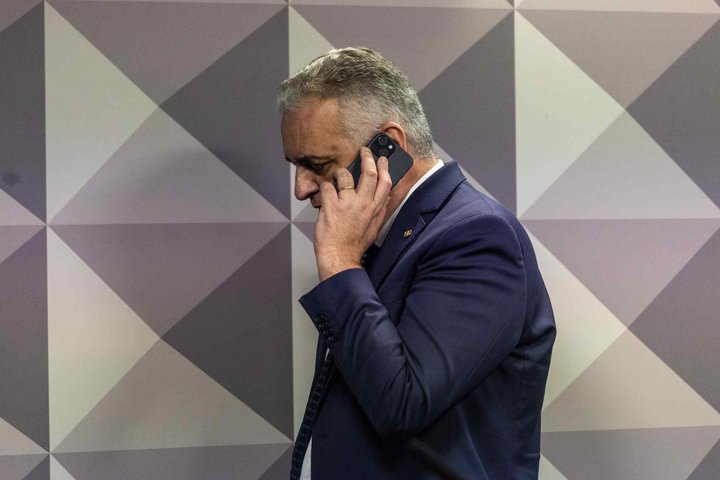 Governistas preparam ‘relatório alternativo’ na CPI do INSS e falam em motivação eleitoreira de relator