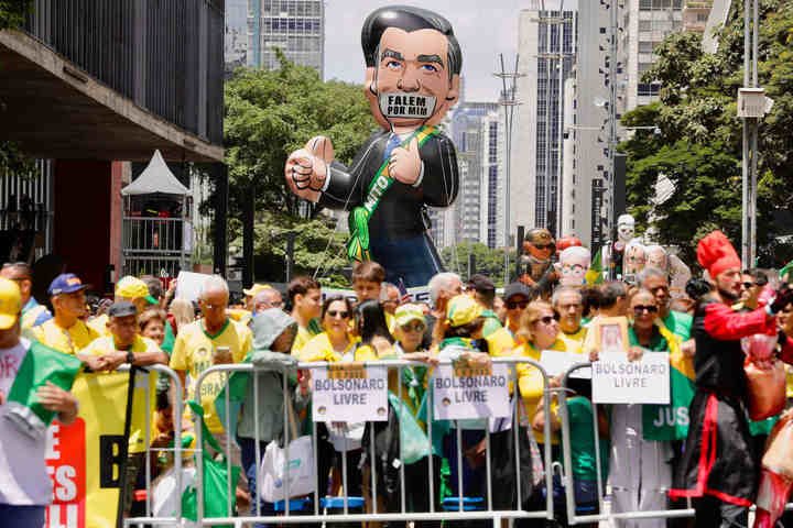 Ato na Paulista: 74% dos manifestantes preferem Flávio Bolsonaro como candidato da direita à Presidência
