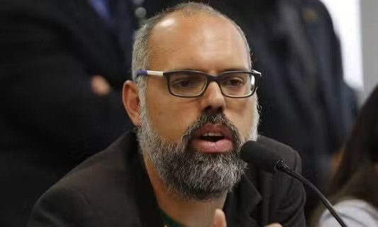 Grupo de mulheres de direita se articula para acionar Justiça americana contra ataques de bolsonaristas nas redes