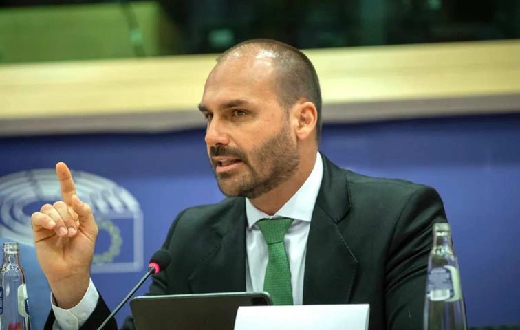 Conselho de Ética adia em uma semana votação do processo contra Eduardo Bolsonaro