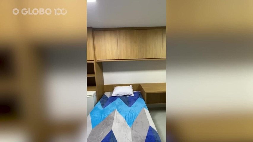 Sala da PF onde Bolsonaro está preso tem cama de solteiro, frigobar, ar-condicionado e 12 metros quadrados; veja vídeo