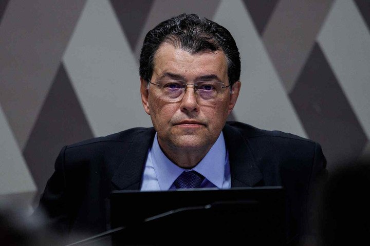 Líder do MDB no Senado nega ação contra Messias e acusa governo de buscar ‘bode expiatório’
