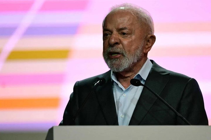 Lula volta a Brasília e trata de definições sobre vaga no STF e novo texto de Derrite para o projeto antifacção