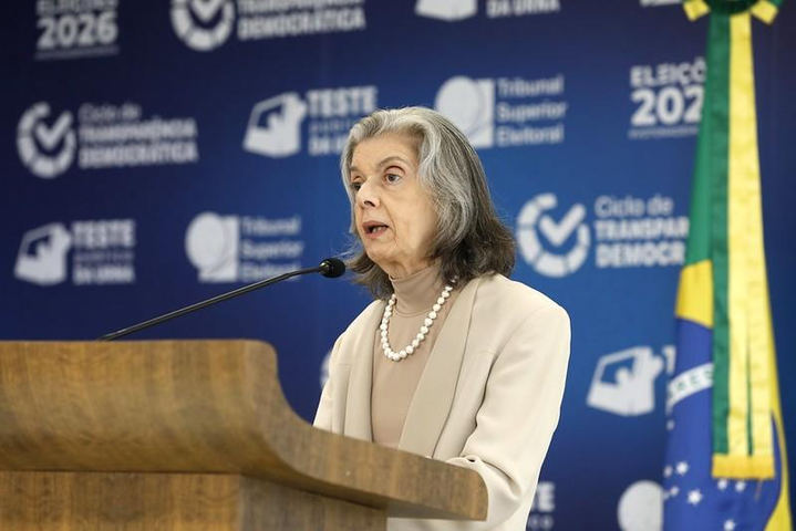 Cármen Lúcia afirma que eleições não terão 'interferência de quem quer que seja'