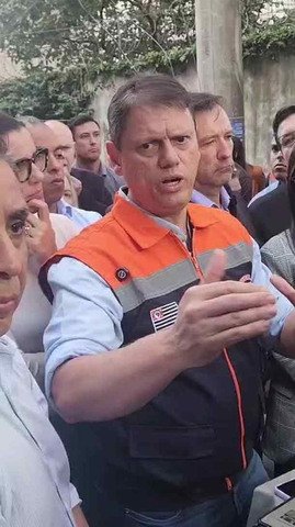 Tarcísio evita pergunta sobre pagamentos de Vorcaro a filme de Bolsonaro: ‘Isso não é pauta’; veja vídeo