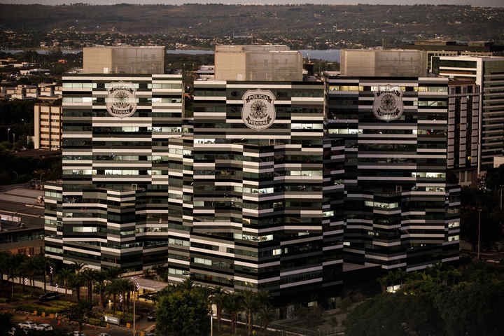 PF avalia possibilidade de múltiplas delações no caso Master e eleva exigência por provas sobre dinheiro no exterior