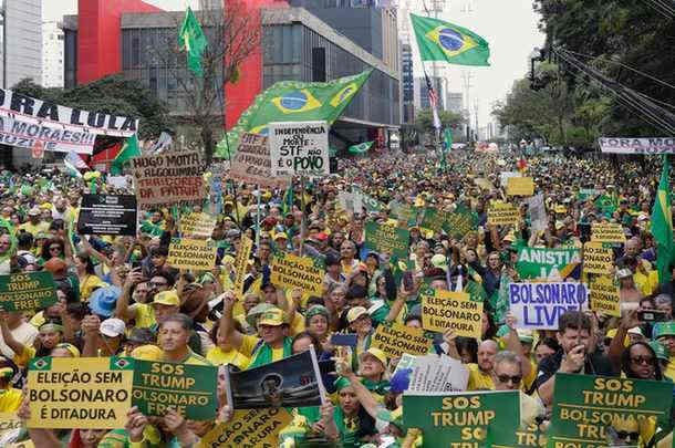 Datafolha: direita supera esquerda pela primeira vez desde 2014, aponta pesquisa