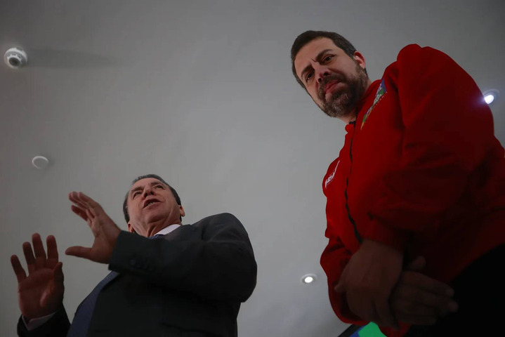 O presidente Lula enviou ao Congresso Nacional projeto que estabelece o fim da escala 6x1 — Foto: Cristiano Mariz/Agência O Globo