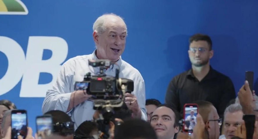 Após se filiar ao PSDB, Ciro Gomes diz que 'centro-esquerda' pode unificar país e critica PDT: 'Virou puxadinho do PT'