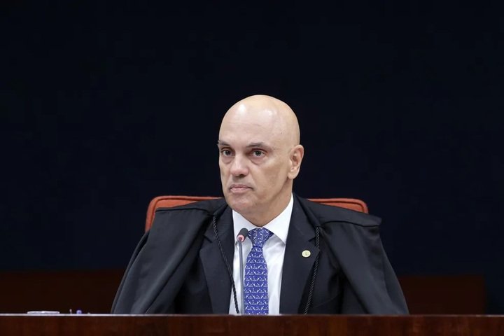 O ministro Alexandre de Moraes determinou que armas do ex-presidente fossem devolvidas — Foto: Rosinei Coutinho/STF