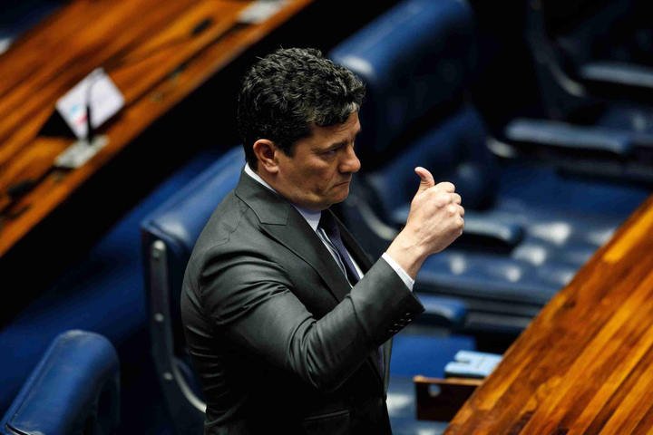 Moro oficializa candidatura ao governo do Paraná e crítica Lula em convenção do PL