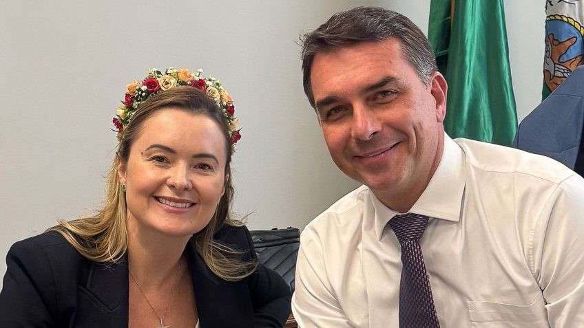 Eduardo Bolsonaro defende Júlia Zanatta como vice na chapa de Flávio à Presidência: 'Este é o caminho'