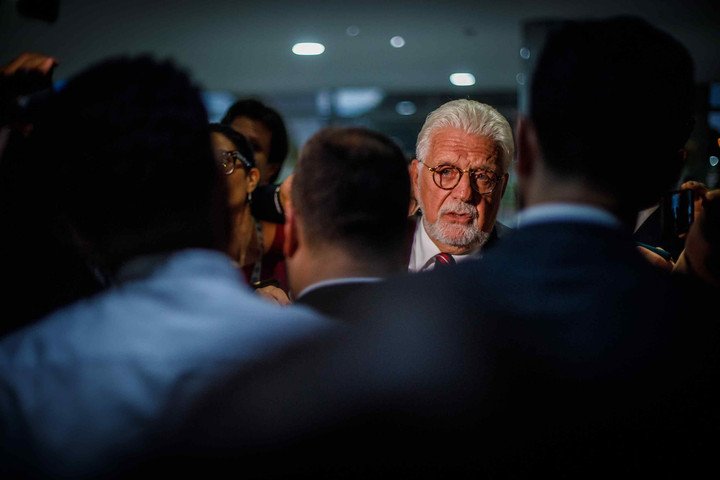 PT sai em defesa de Jaques Wagner após senador ser alvo da PF no caso Master: 'Tem toda a nossa confiança'