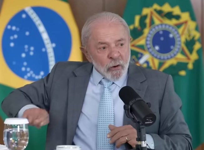 'Não é só cabeça grande, é inteligência', diz Lula sobre desempenho estudantes cearenses em concurso