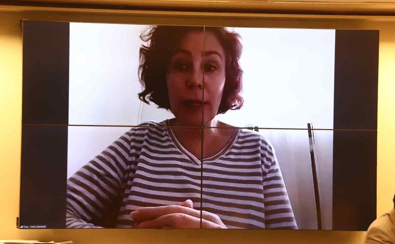 A posição de cada partido e deputado na votação que manteve o mandato de Carla Zambelli, presa na Itália