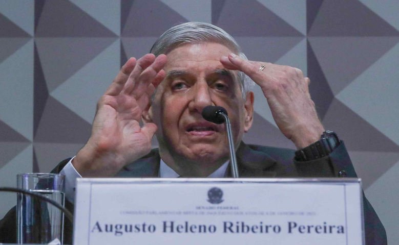 Defesa de Heleno recorre novamente ao STF contra condenação por trama golpista