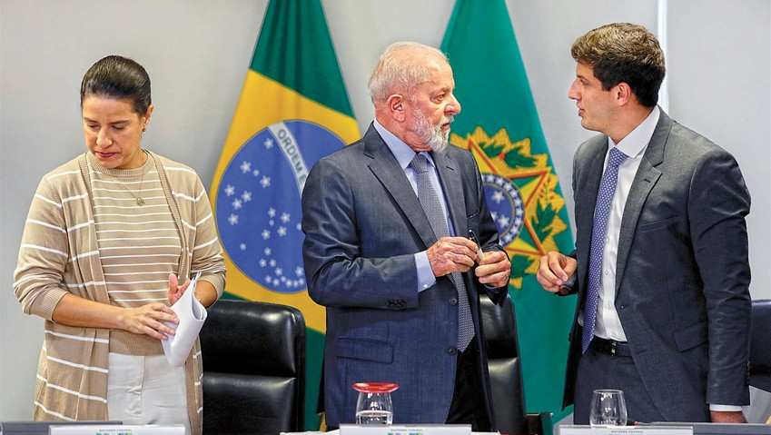 PT tenta conter crise com PSB após João Campos reagir à defesa de palanque duplo para Lula