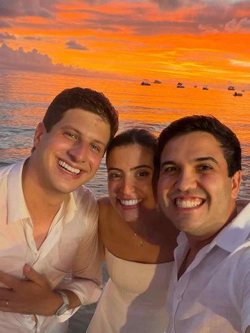 Renan Ferreirinha foi padrinho de casamento de João Campos e Tabata Amaral — Foto: Reprodução/Redes sociais