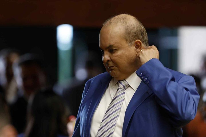 Em mensagem, Ibaneis cobrou de presidente do BRB desfecho na compra do Master: ‘Não vou suportar esse desgaste’