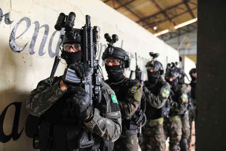 Interessados precisam ser sargentos ou oficiais - Foto: Divulgação / Exército Brasileiro