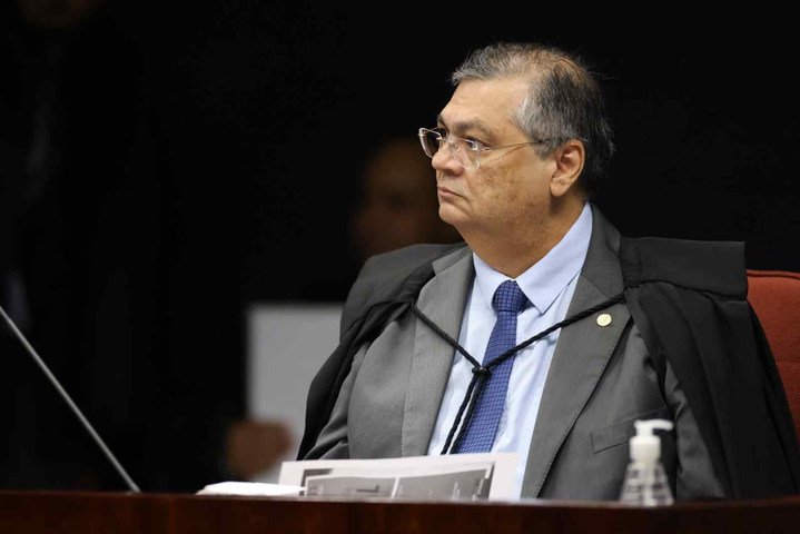 TCU detecta falhas em 82% das emendas Pix fiscalizadas e abastece investigações na alçada de Dino no STF