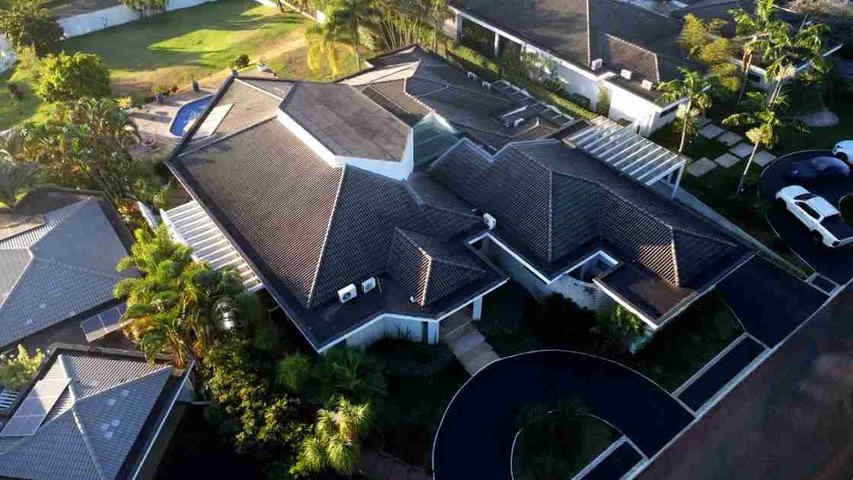 Mansão em Brasília era usada por Lulinha e amiga lobista para reuniões