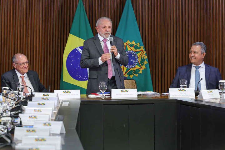 Rui Costa deixa comando da Casa Civil com acúmulo de atritos na Esplanada e distante do posto de sucessor de Lula