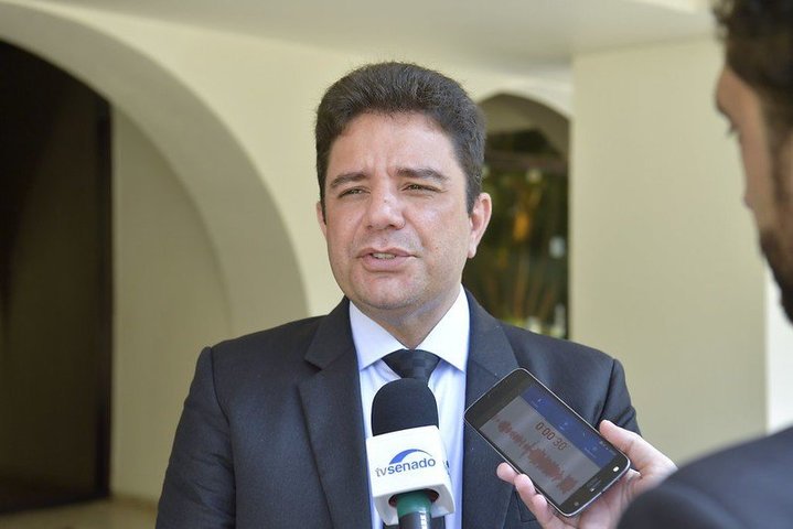 PF cumpre mandados de busca e apreensão na casa do governador do Acre