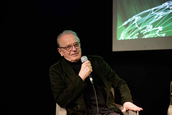 Entrevista: 'PT não pode sempre associar criminosos a problemas sociais', diz Tarso Genro, ex-ministro de Lula