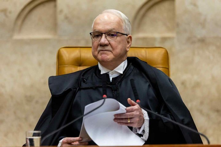 Fachin cancela almoço com ministros do STF em meio a resistência sobre Código de Ética e recados de Moraes