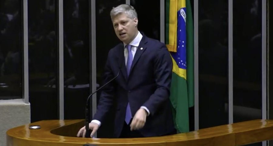 Deputado pede ao Exército processo disciplinar contra general após acusar militar de intimidação