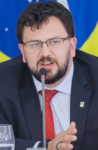 PF investiga repasse de empresária amiga de Lulinha a chefe de gabinete presidencial