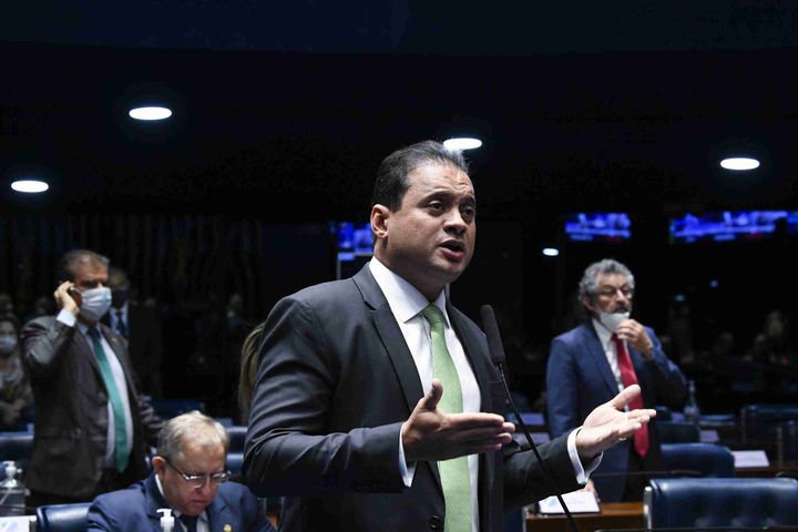 Weverton Rocha diz que movimentações financeiras envolvendo familiares alvos da PF são fruto de 'atividades profissionais e empresariais'