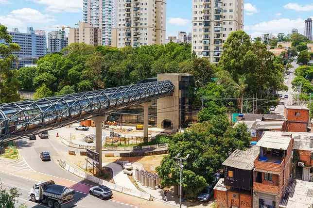 Obras na estação Washington Luís da Linha 17 (Ouro), o monotrilho prometido para a Copa — Foto: Márcia Alves/Metrô SP