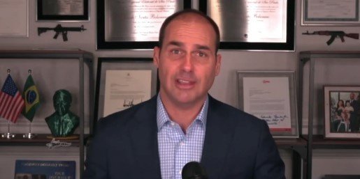 Eduardo Bolsonaro começa a ser julgado no STF por atuação nos EUA e tentativa de coagir magistrados