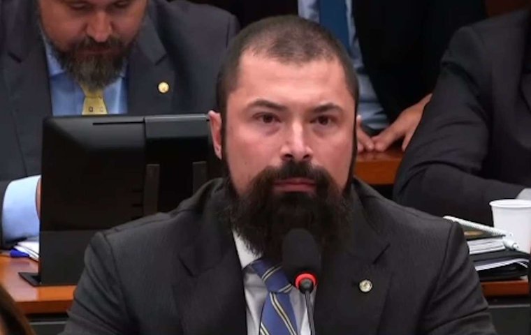Justiça manda deputado do PL excluir vídeo no qual associa PT ao narcotráfico na Venezuela