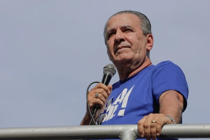 O pastor Silas Malafaia durante manifestação em São Paulo — Foto: Edilson Dantas/Agência O Globo/03-08-2025
